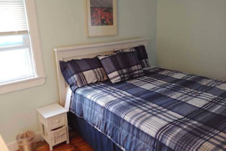 Room 14 of 19