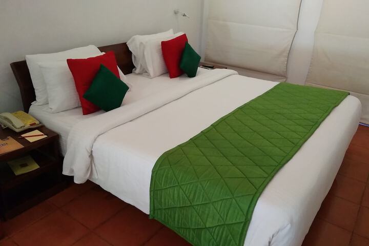 Room 7 of 34