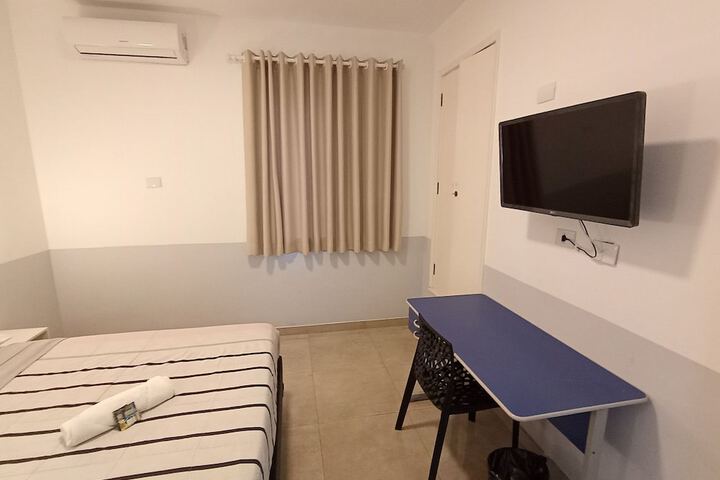 Room 16 of 118