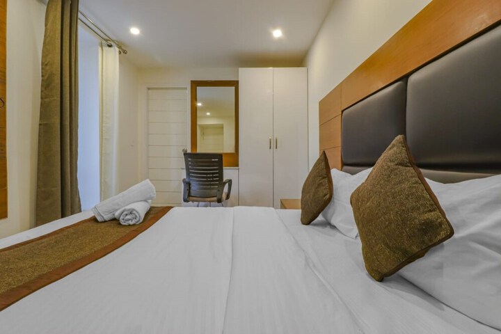 Room 7 of 20