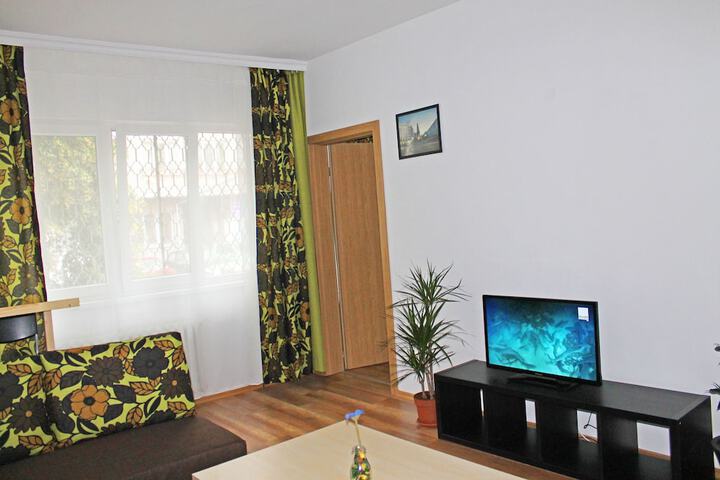 Room 12 of 21