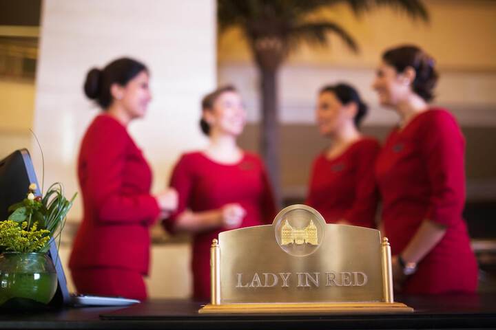 Entrance & Lobby