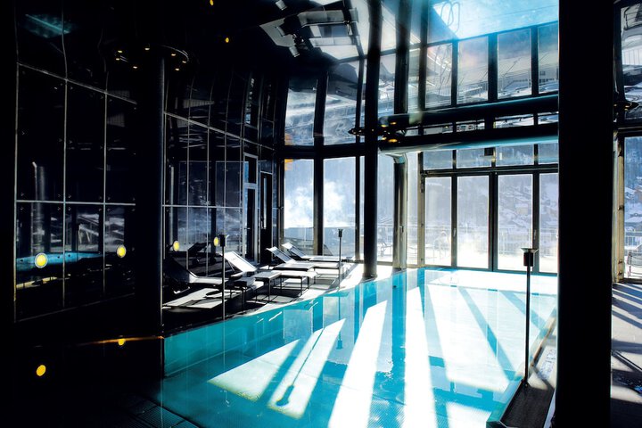 Pool 71 of 105