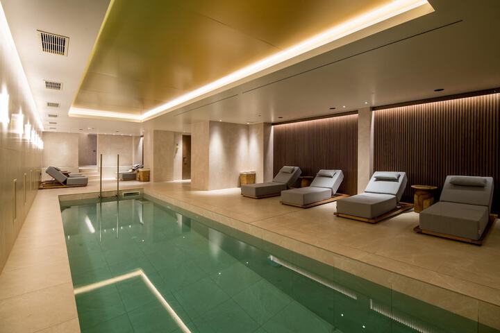 Pool 207 of 332