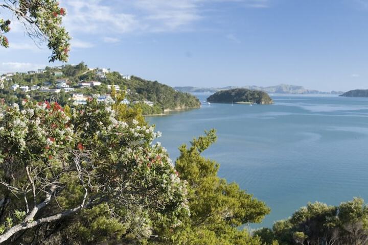 The Retreat Bay of Islands