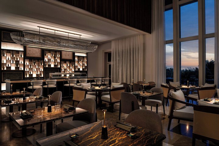 Lounge 119 of 150