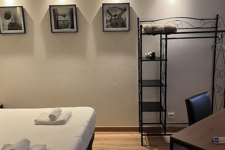 Room 5 of 51