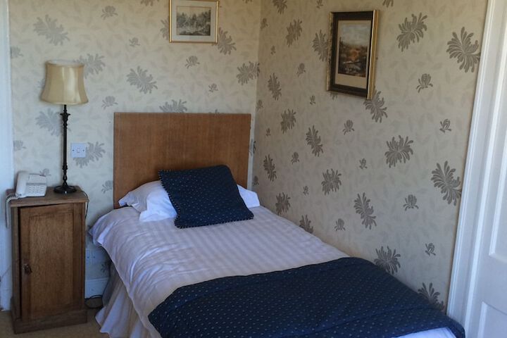 Room 5 of 84
