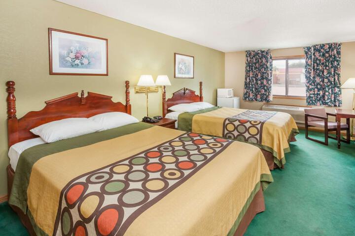 1 Queen Bed Mobility Accessible (13 of 16)