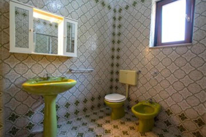Room 6 of 41