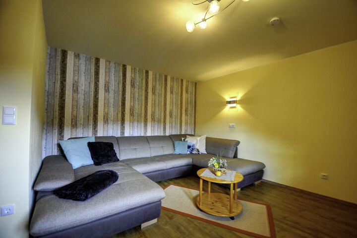 Room 4 of 20