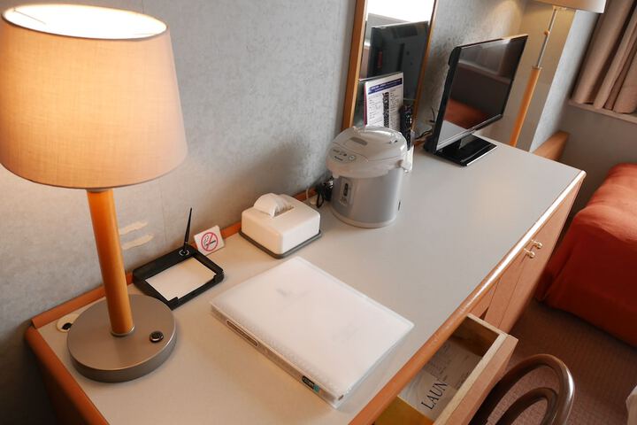 Room 26 of 48
