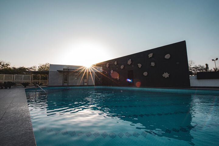 Pool 18 of 29