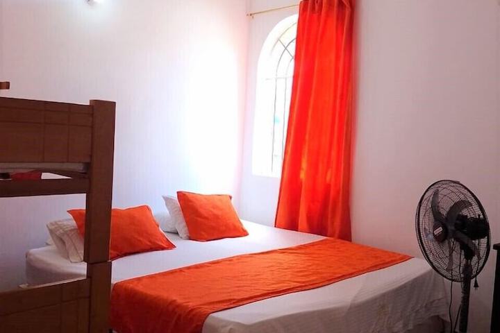 Room 10 of 27