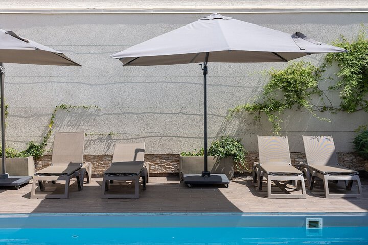 Pool 54 of 93