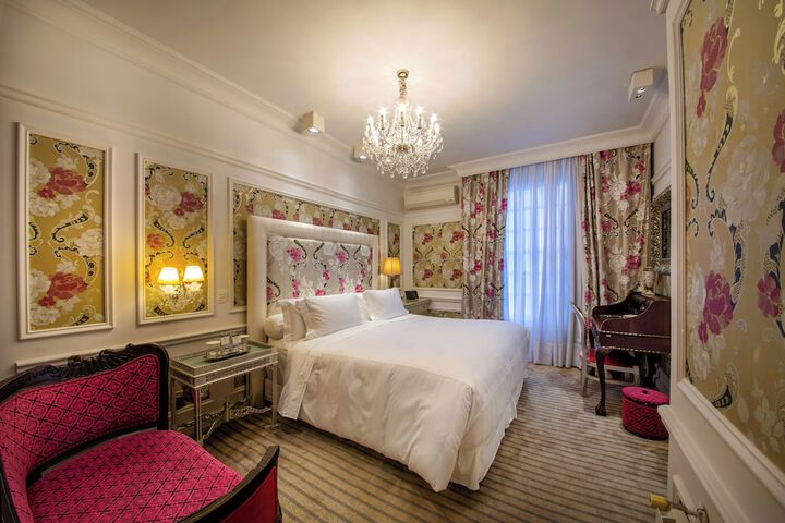 Room 72 of 217