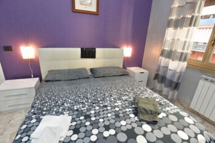 Room 7 of 18