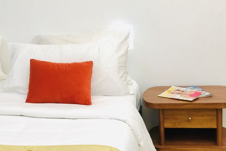 Room 7 of 27