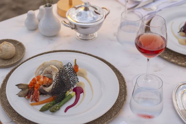 Dining 140 of 218