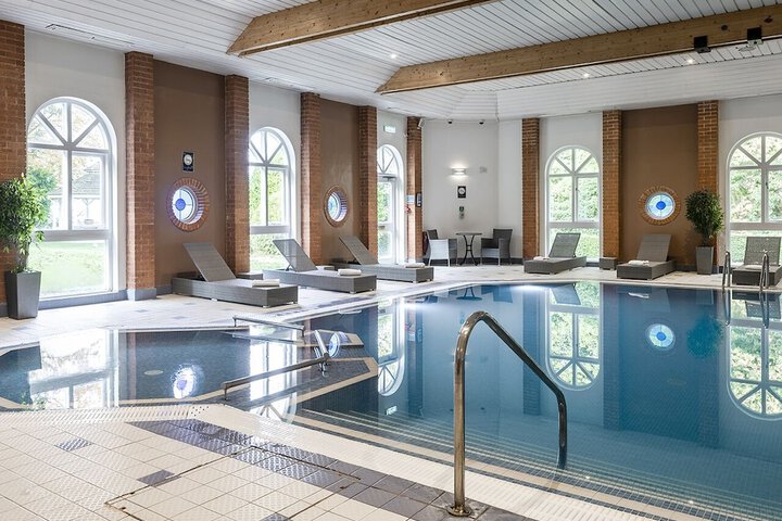 Pool 47 of 100