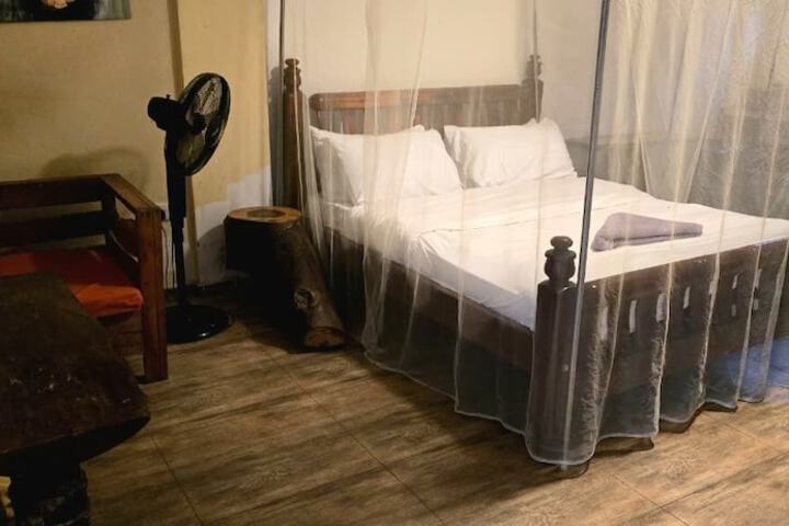 Room 11 of 43
