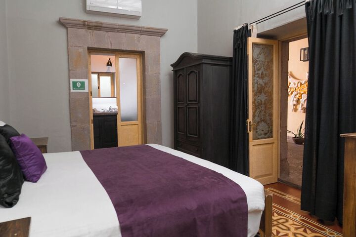 Room 41 of 74