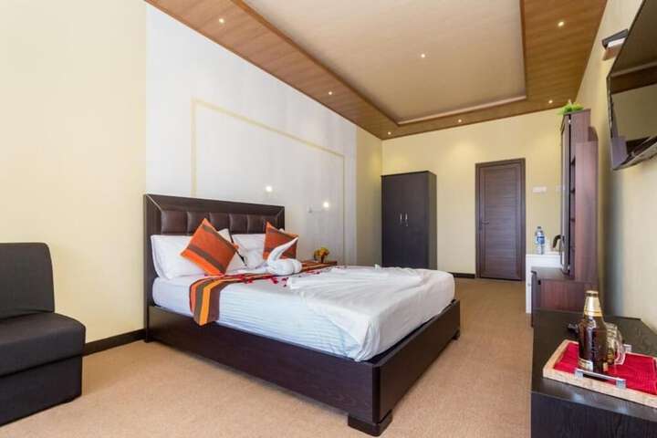 Room 2 of 15