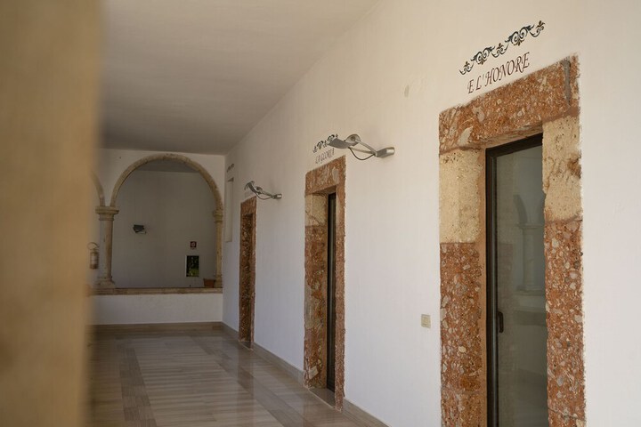 Hotel 6 of 18