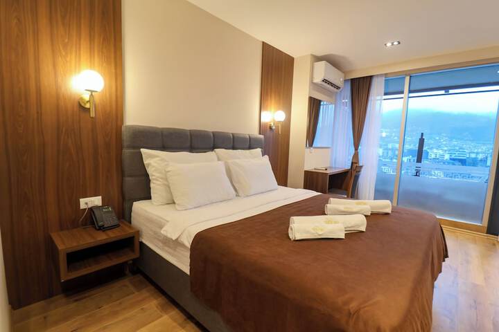Room 45 of 98