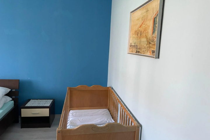 Room 2 of 7