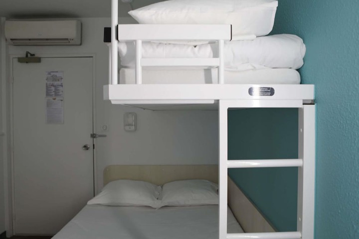 Room 27 of 48
