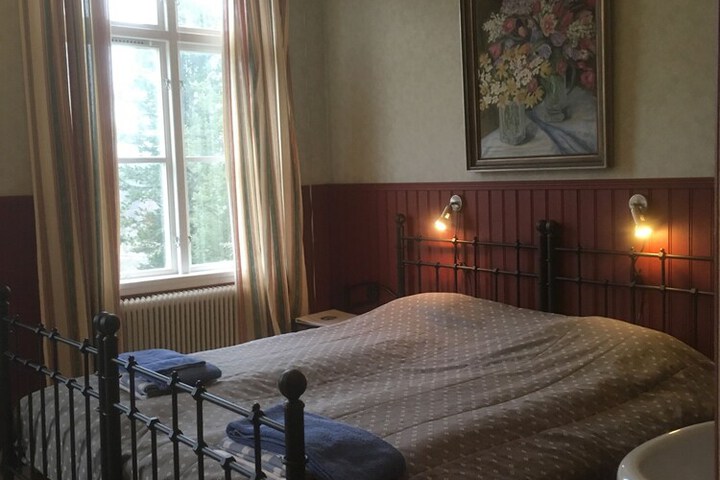 Room 16 of 71