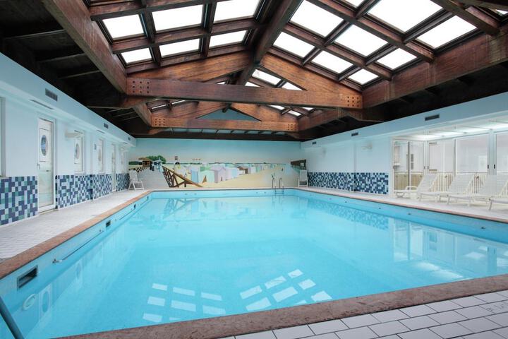 Pool 25 of 54