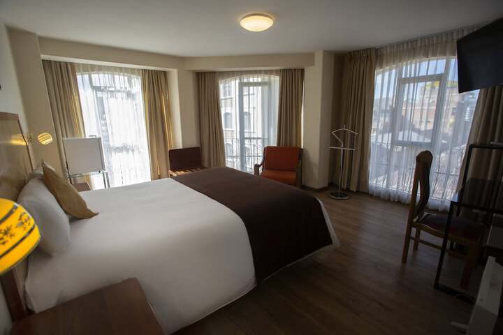 Room 44 of 124