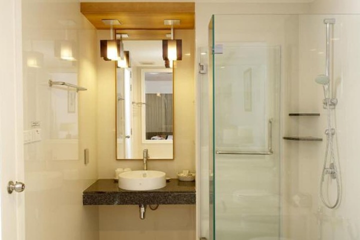 Clean Restrooms