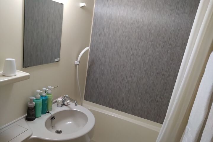 Room 18 of 39