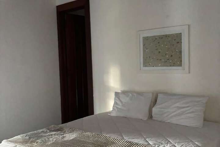 Room 25 of 49