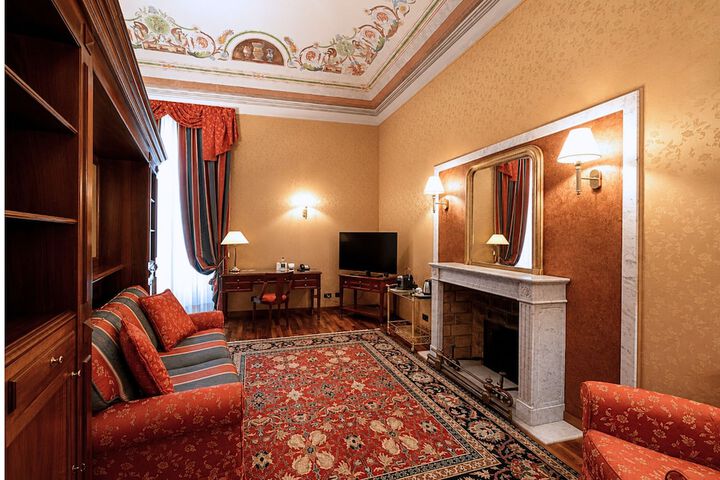Room 35 of 65