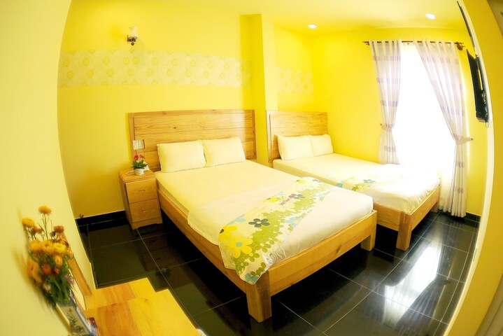 Room 7 of 78