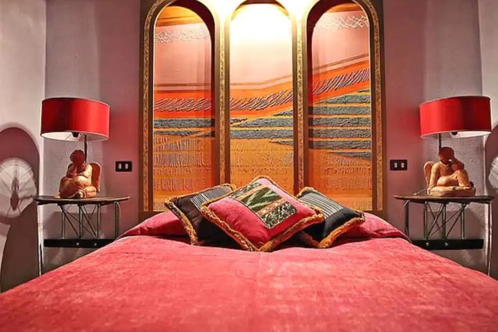 Room 3 of 21