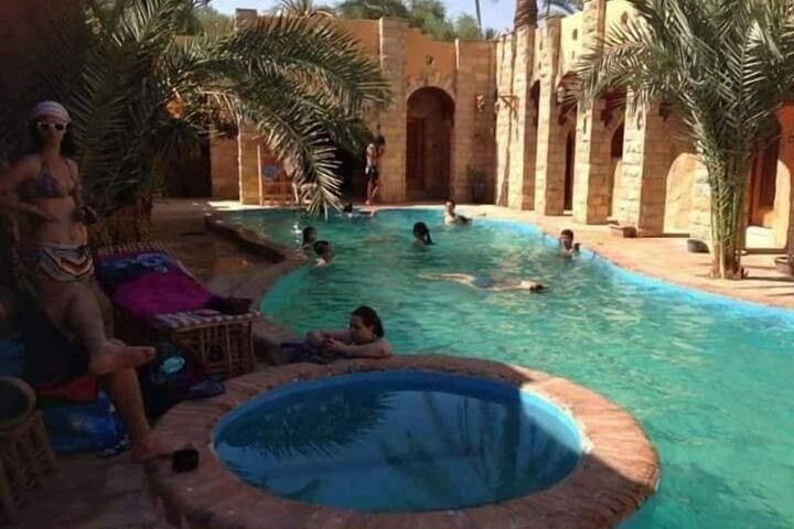 Pool 53 of 96