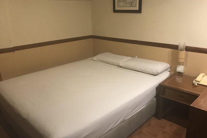 Room 18 of 61