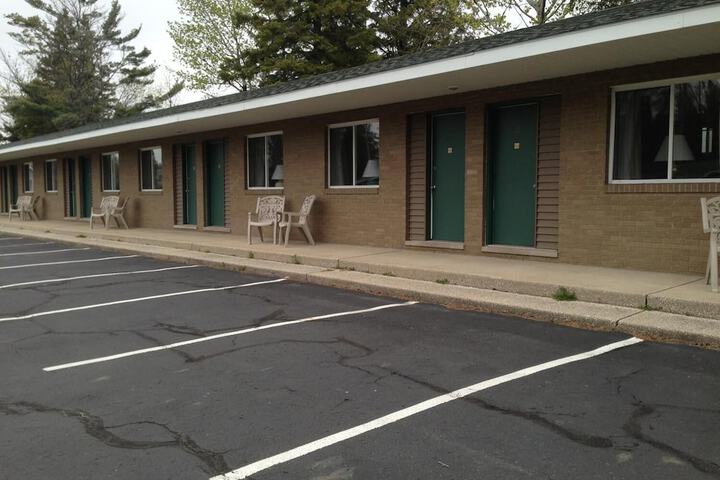 Property Grounds 20 of 24