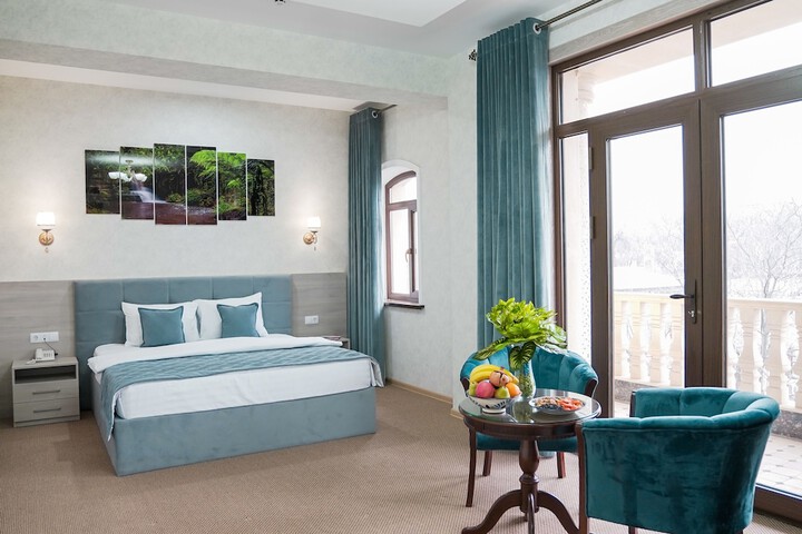 Photo of Level Hotel