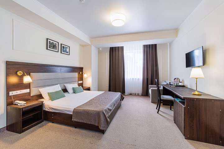 Room 15 of 43