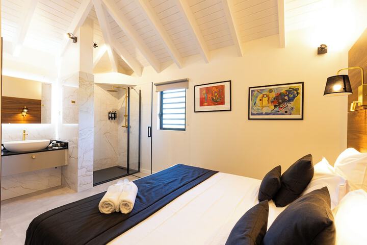 Room 27 of 164