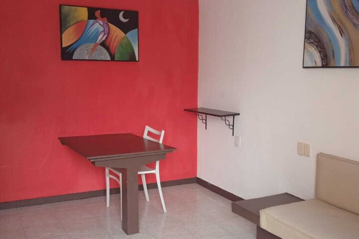 Room 3 of 10
