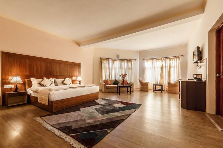 Room 5 of 30