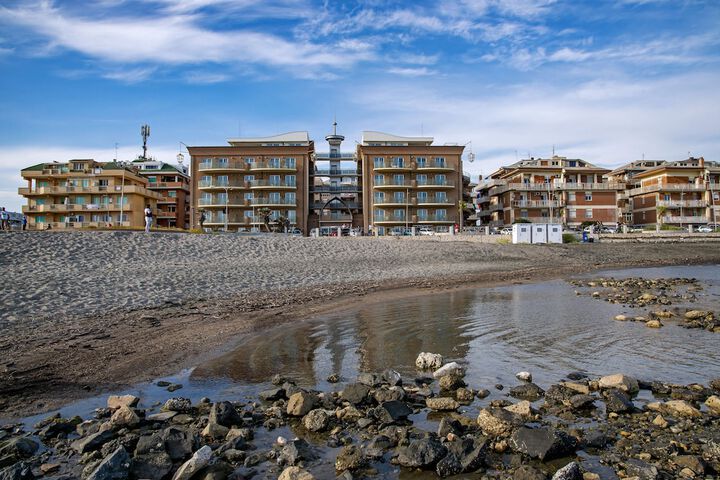 Beach 22 of 31