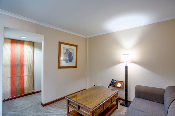 Room 22 of 65